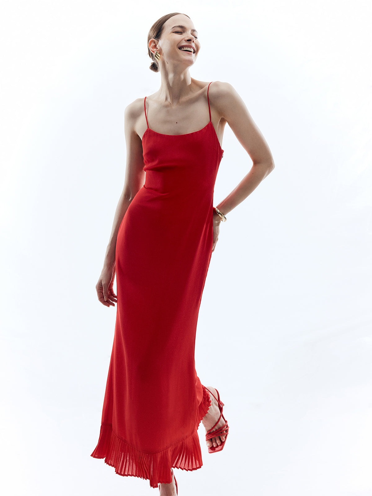 Robe longue unie dos nu sans manches 