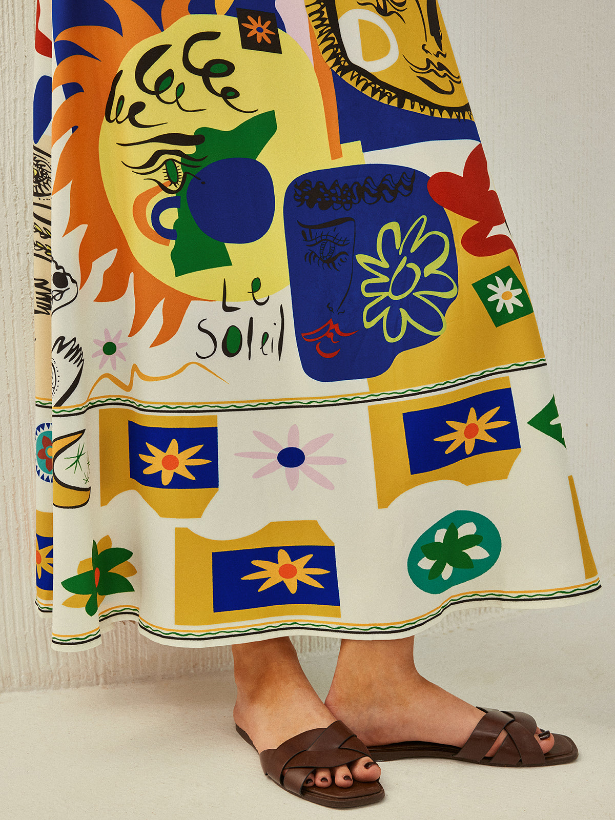 Robe longue à bretelles multicolore imprimée intégralement 