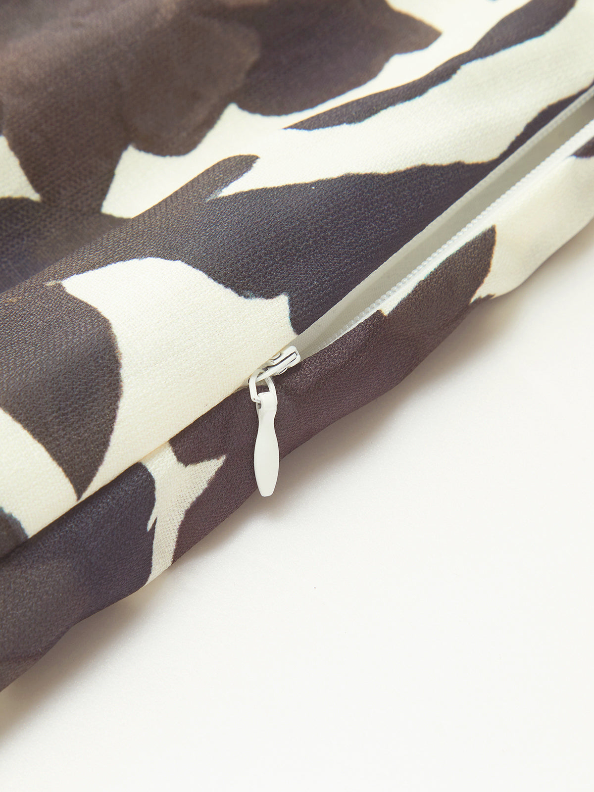 Robe imprimée dos nu fendue et zippée