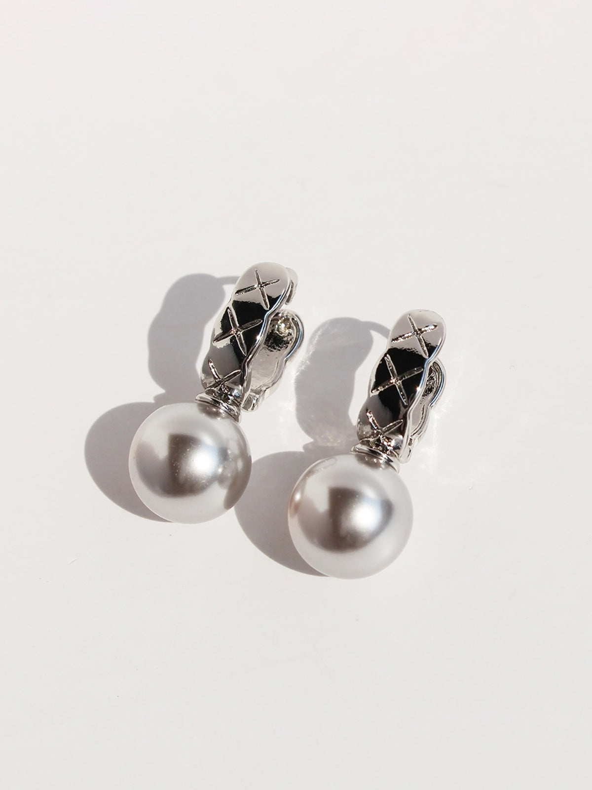 Ohrringe in Rautenform 