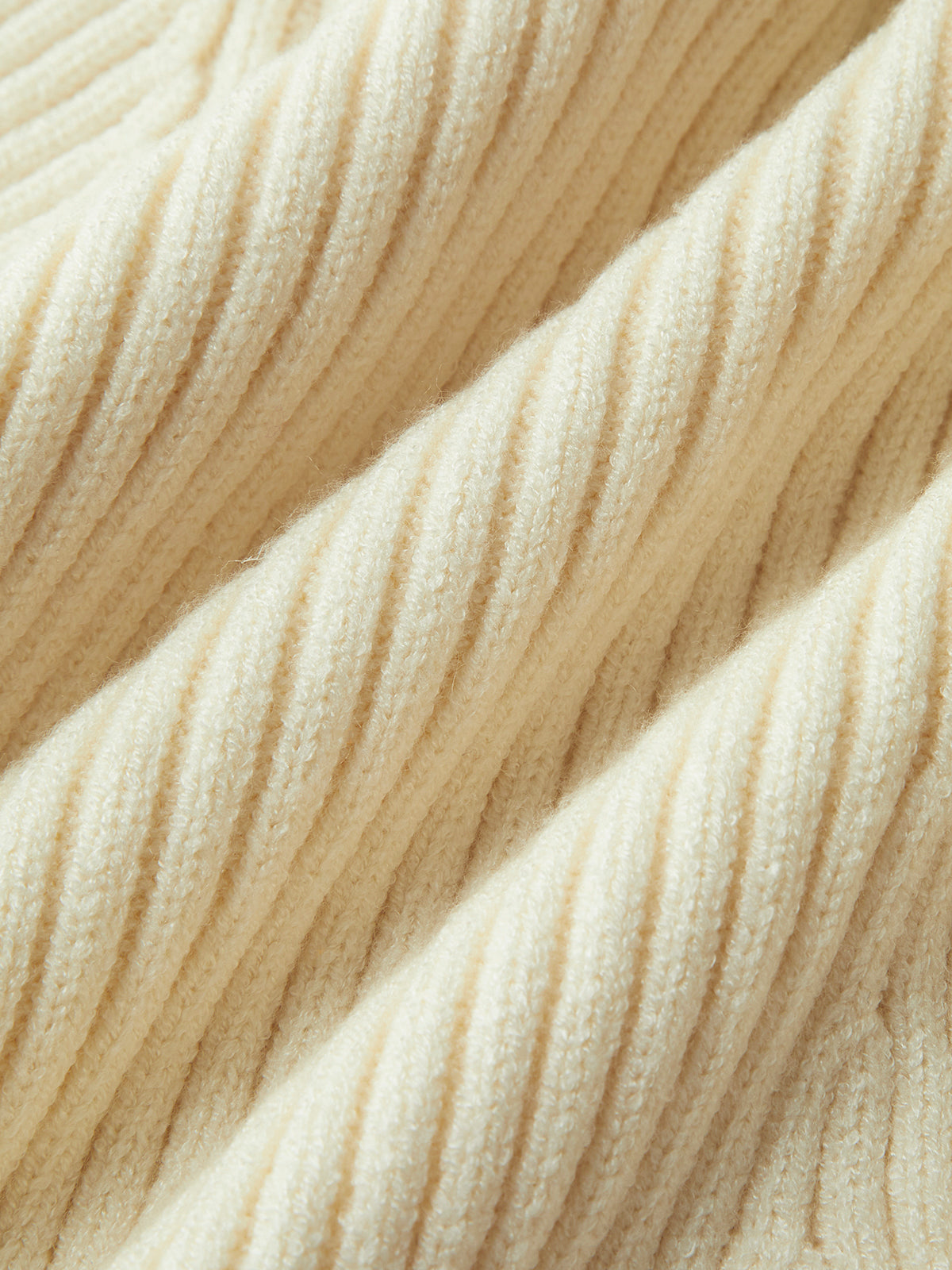 Pull côtelé à bordure contrastée 