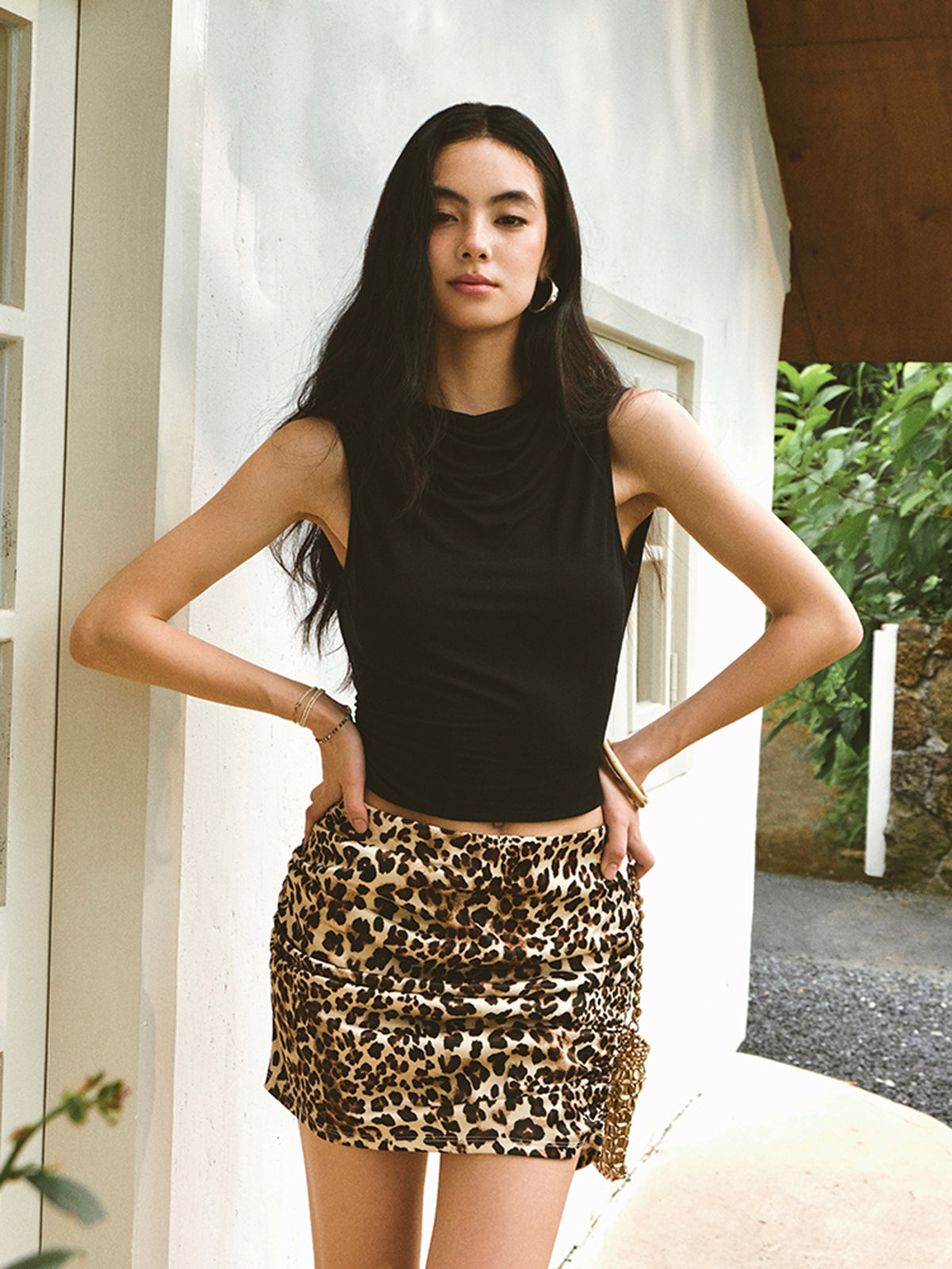 Débardeur dos nu à boutons dorés 