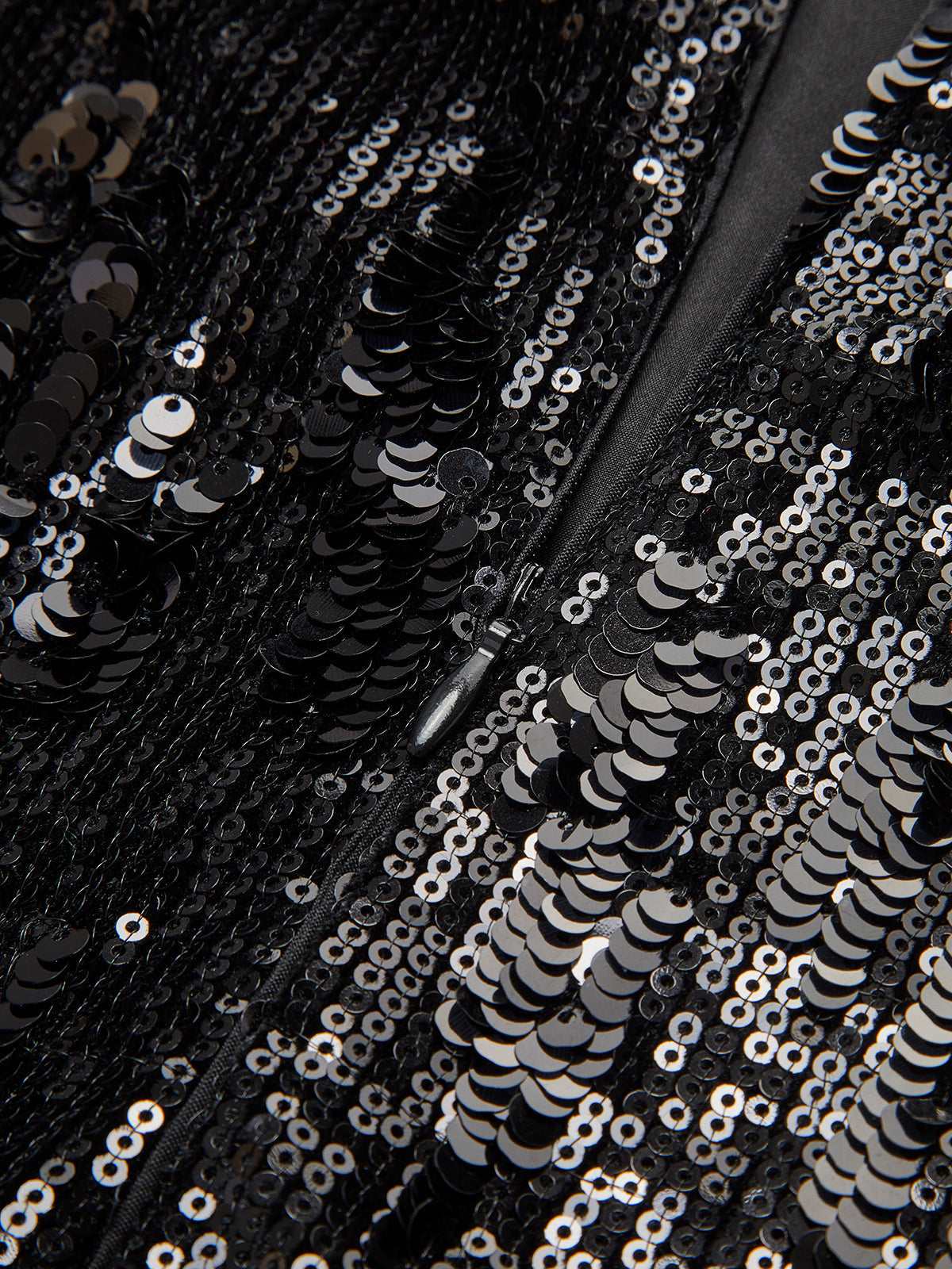 Robe longue tube plissée à sequins