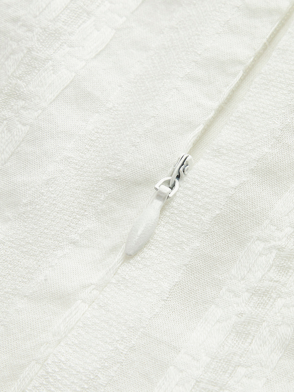 Robe courte semi-transparente unie à encolure carrée 