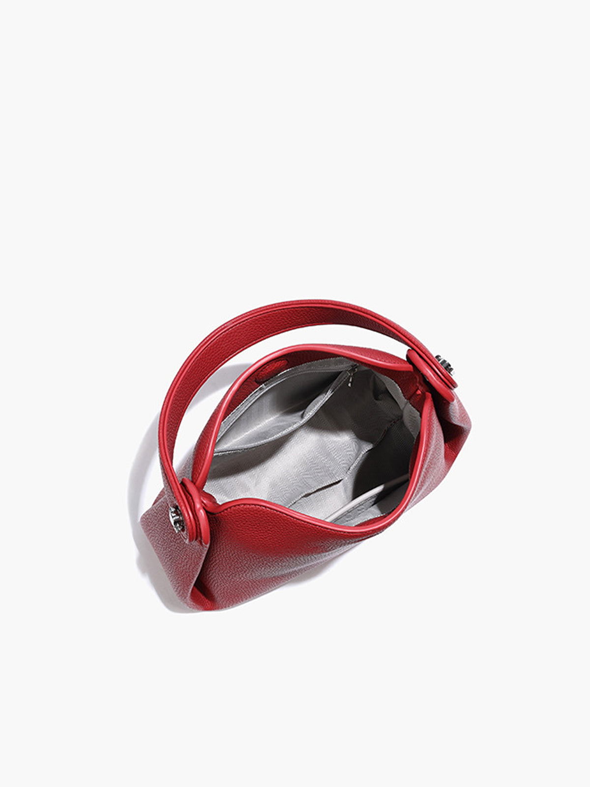 Sac bandoulière souple à détails carrés