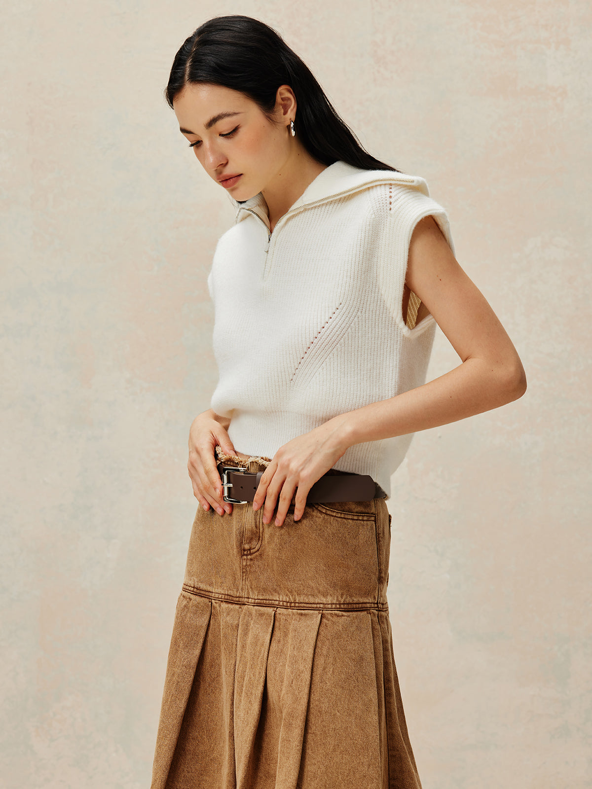 Gilet sans manches à revers côtelé et fermeture éclair 