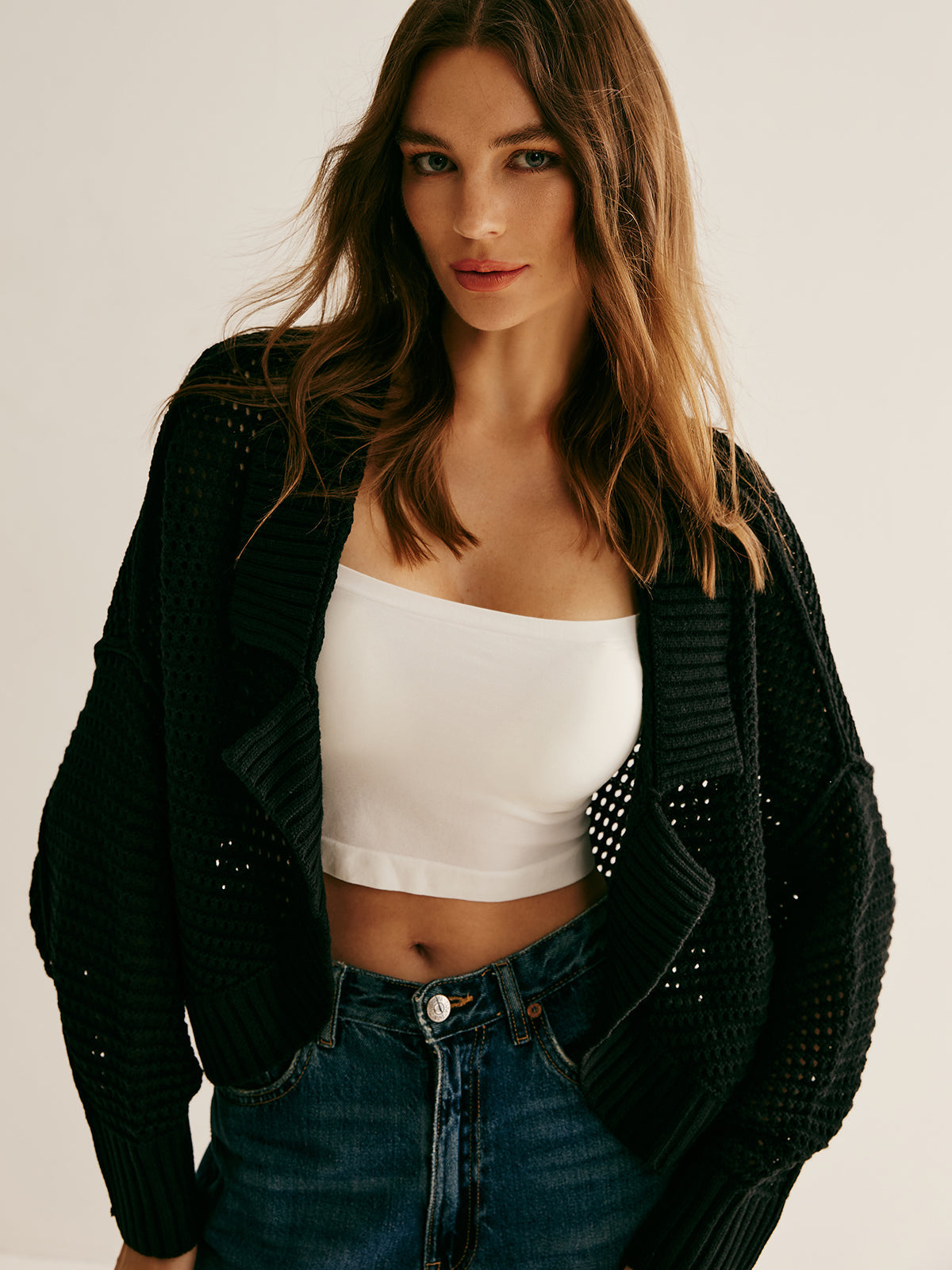 Schlichter, vielseitiger Cardigan mit Lochmuster 