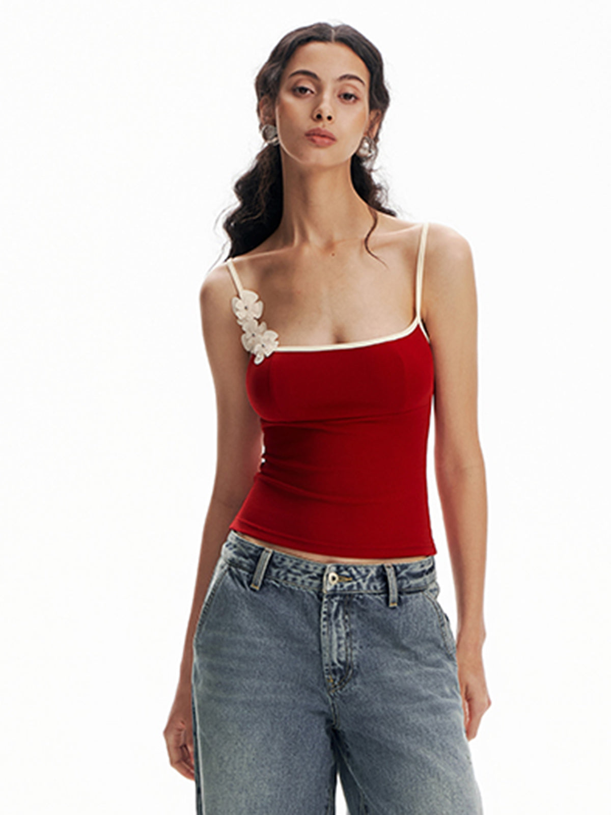 Débardeur moulant à bordure florale contrastée 