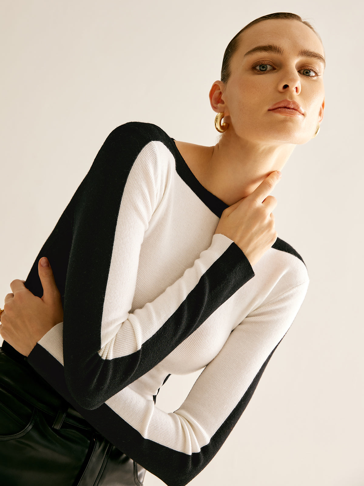 Pull slim en laine mélangée à blocs de couleur 