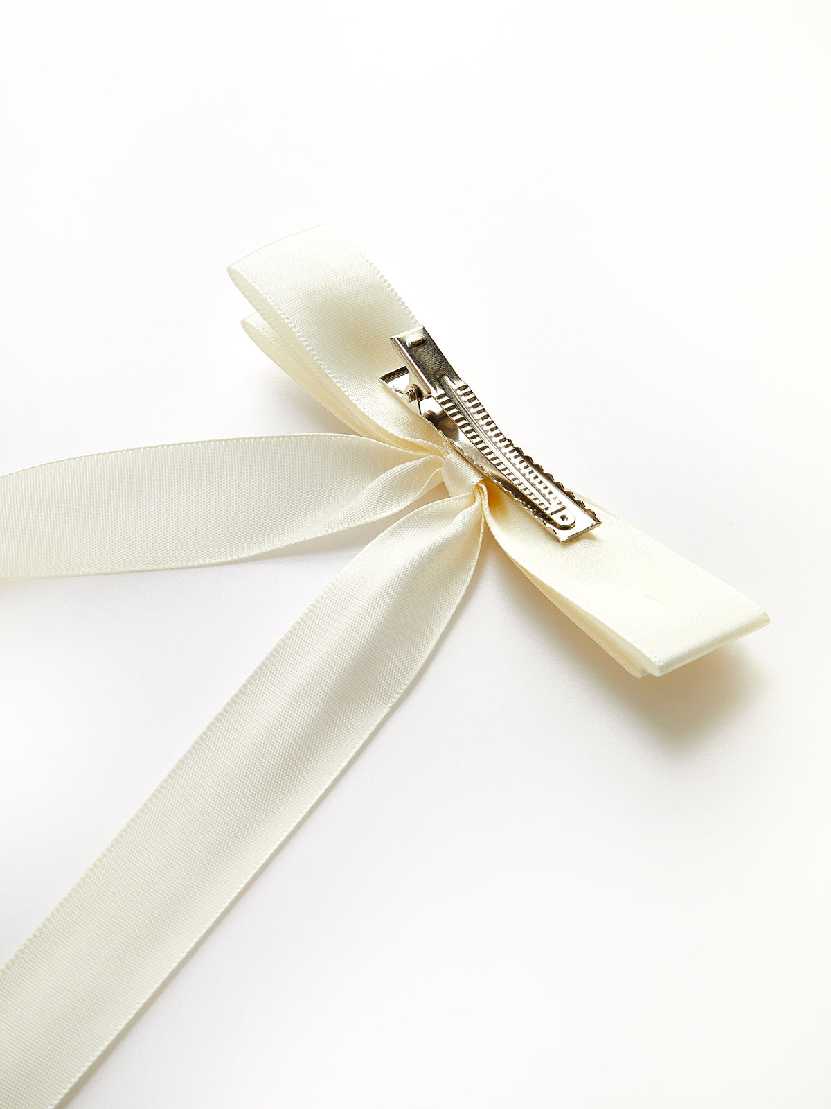 Haaraccessoire mit Schleife 