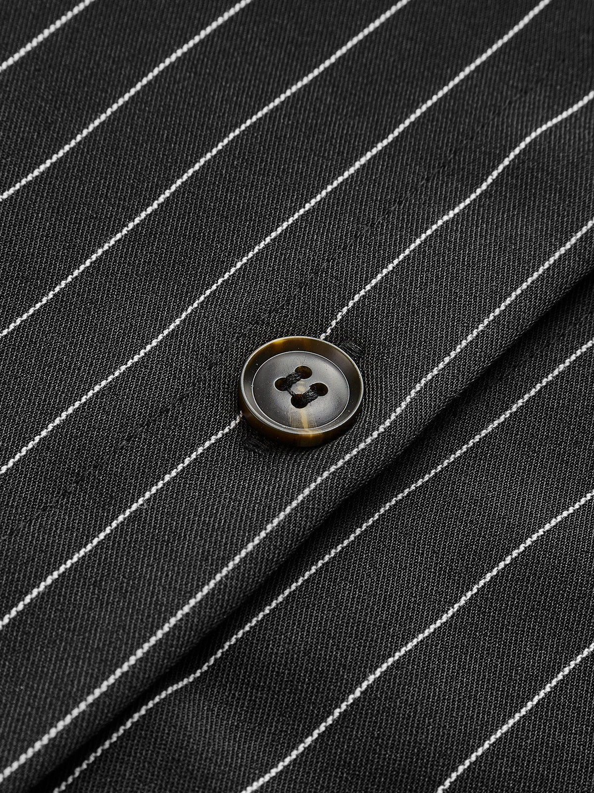 Kurzes Polohemd mit Nadelstreifen 