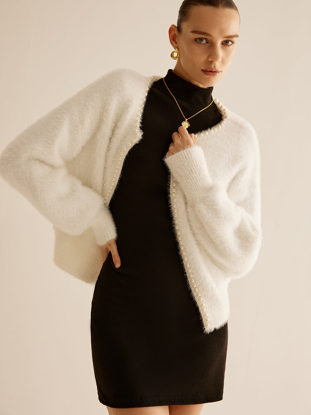 Cardigan duveteux surdimensionné à bordure de perles 