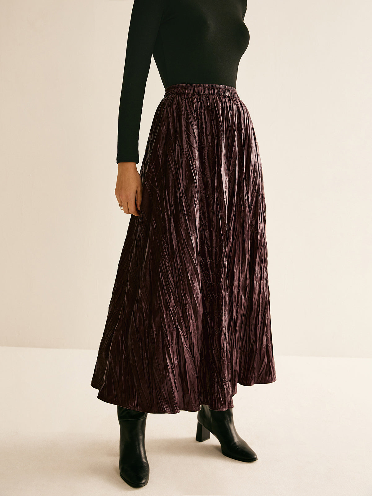 Rock aus Kunstleder mit elastischem Bund 