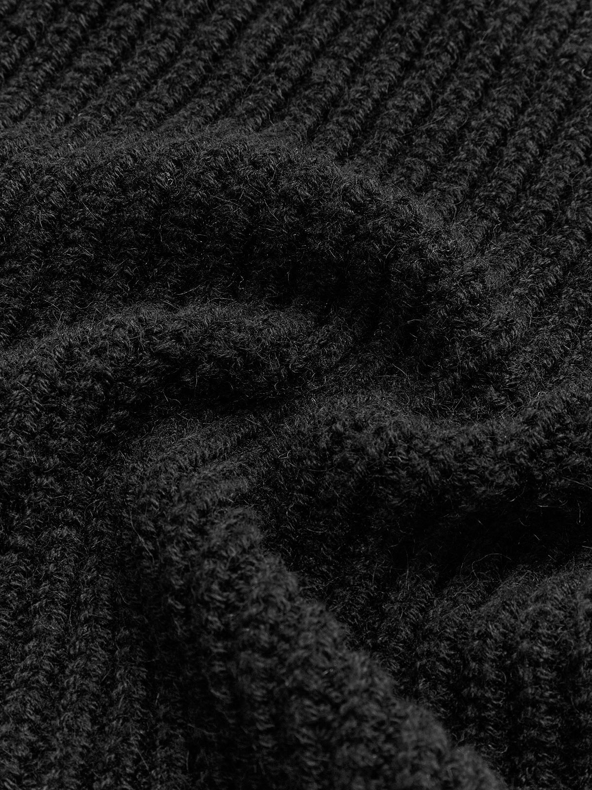 Pull à lacets croisés 
