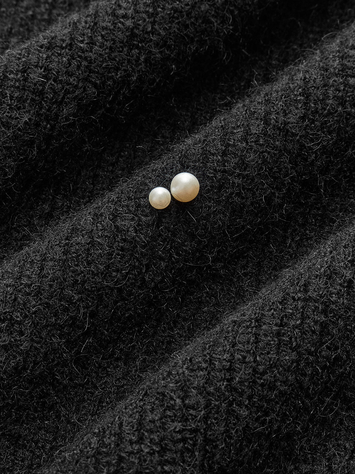 Perlenbesetzter, taillierter Pullover 