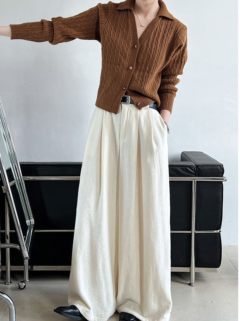 Kurzer Cardigan mit Reversknopfleiste 