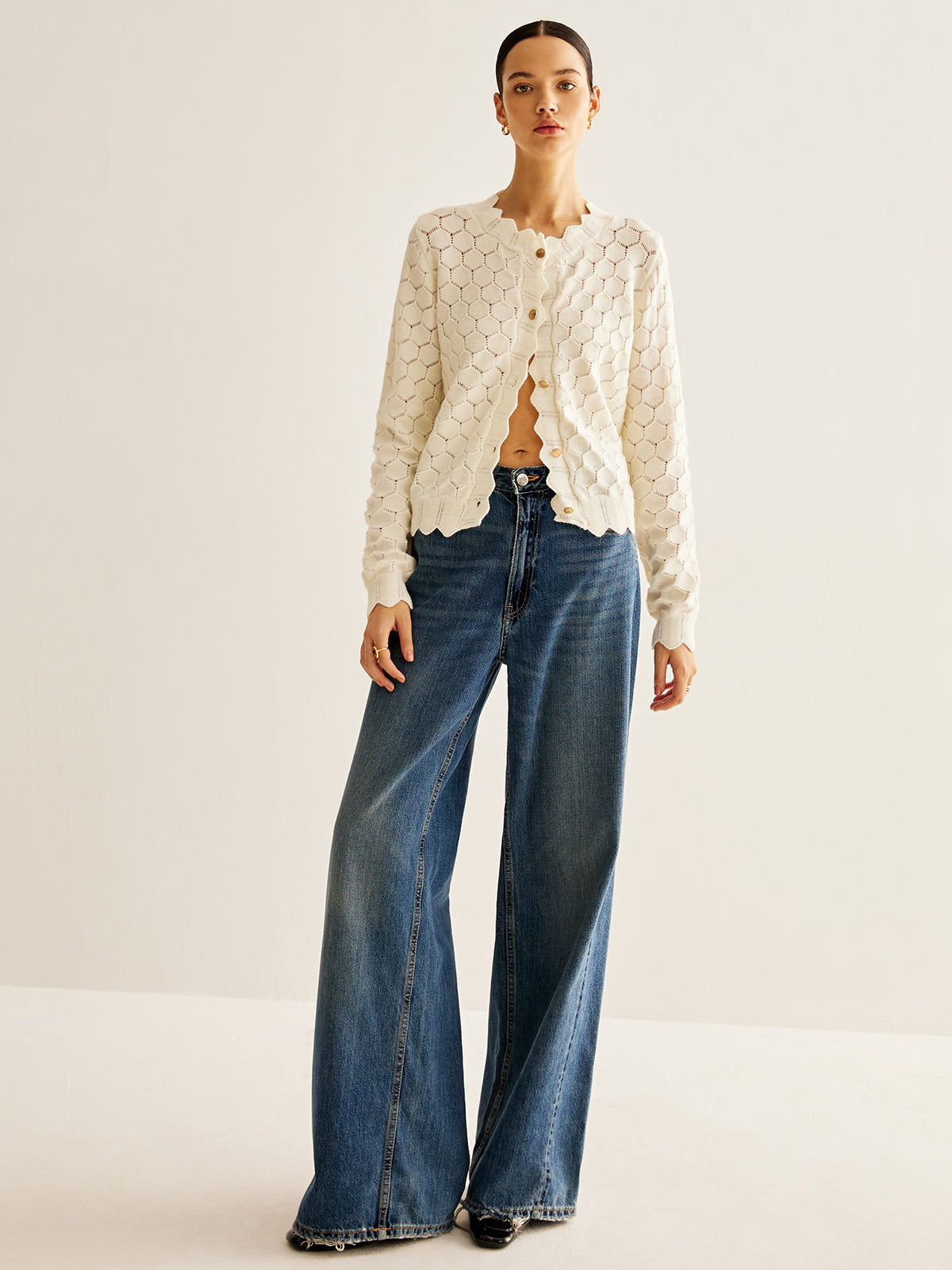 Cardigan ajouré à bordure ondulée 