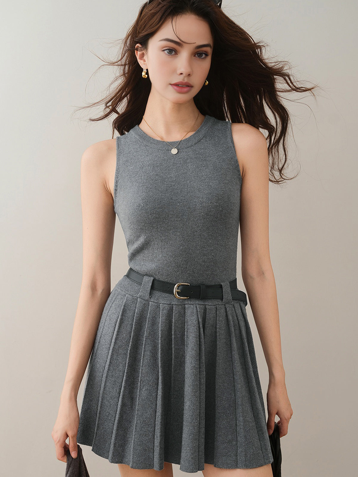 Ensemble jupe plissée à col rond et ceinture 