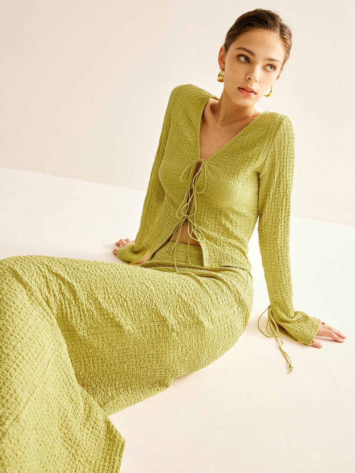 Ensemble jupe lacée à col V uni 