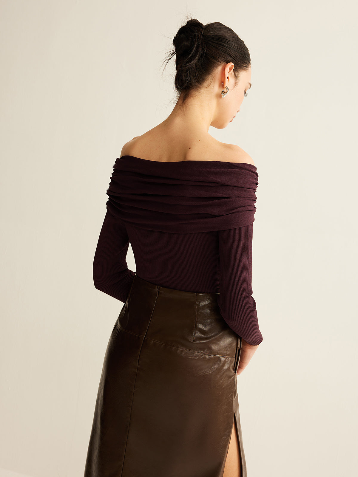 Gerafftes, schmal geschnittenes Stricktop 