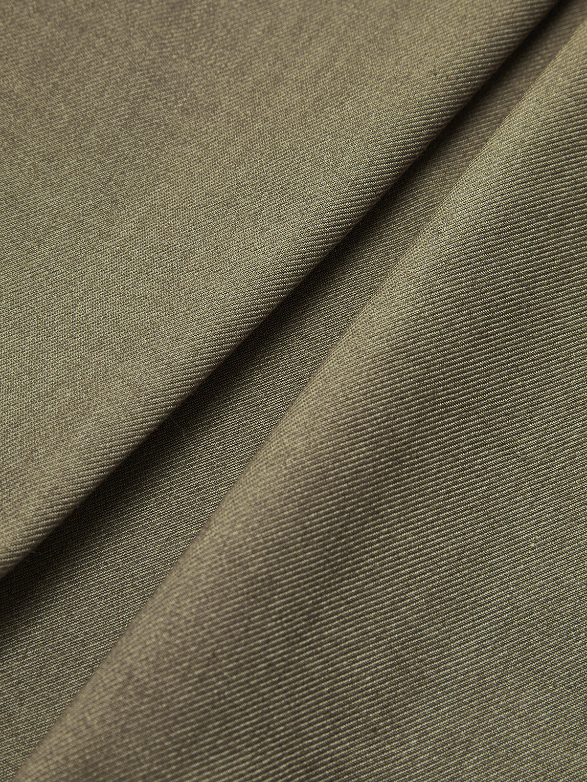 Gerafftes, plissiertes Schlauchkleid mit Gürtel 