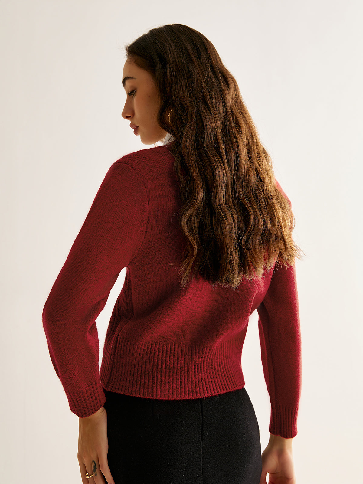 Contrast Collar Cable-Knit Short Cardigan