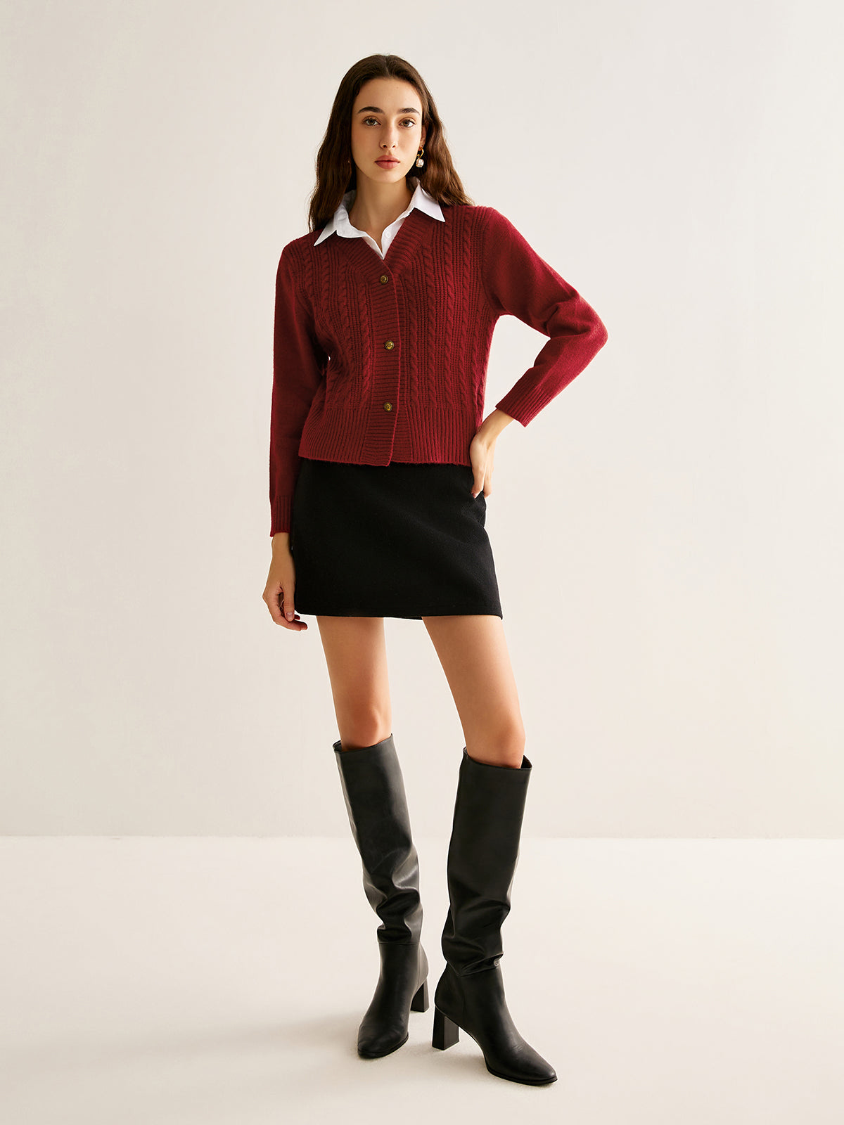 Contrast Collar Cable-Knit Short Cardigan