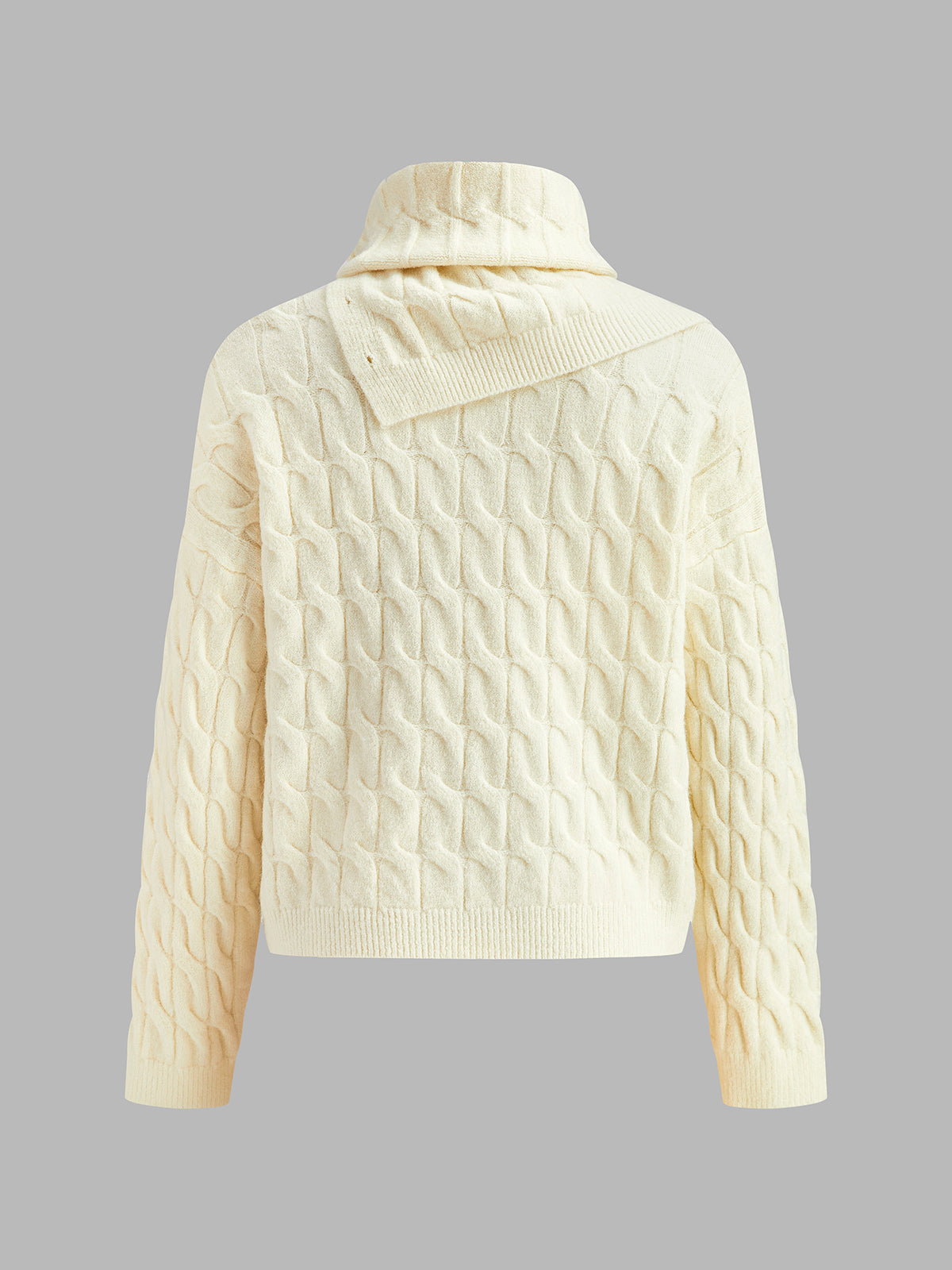 Pull en maille torsadée avec écharpe à boutons 