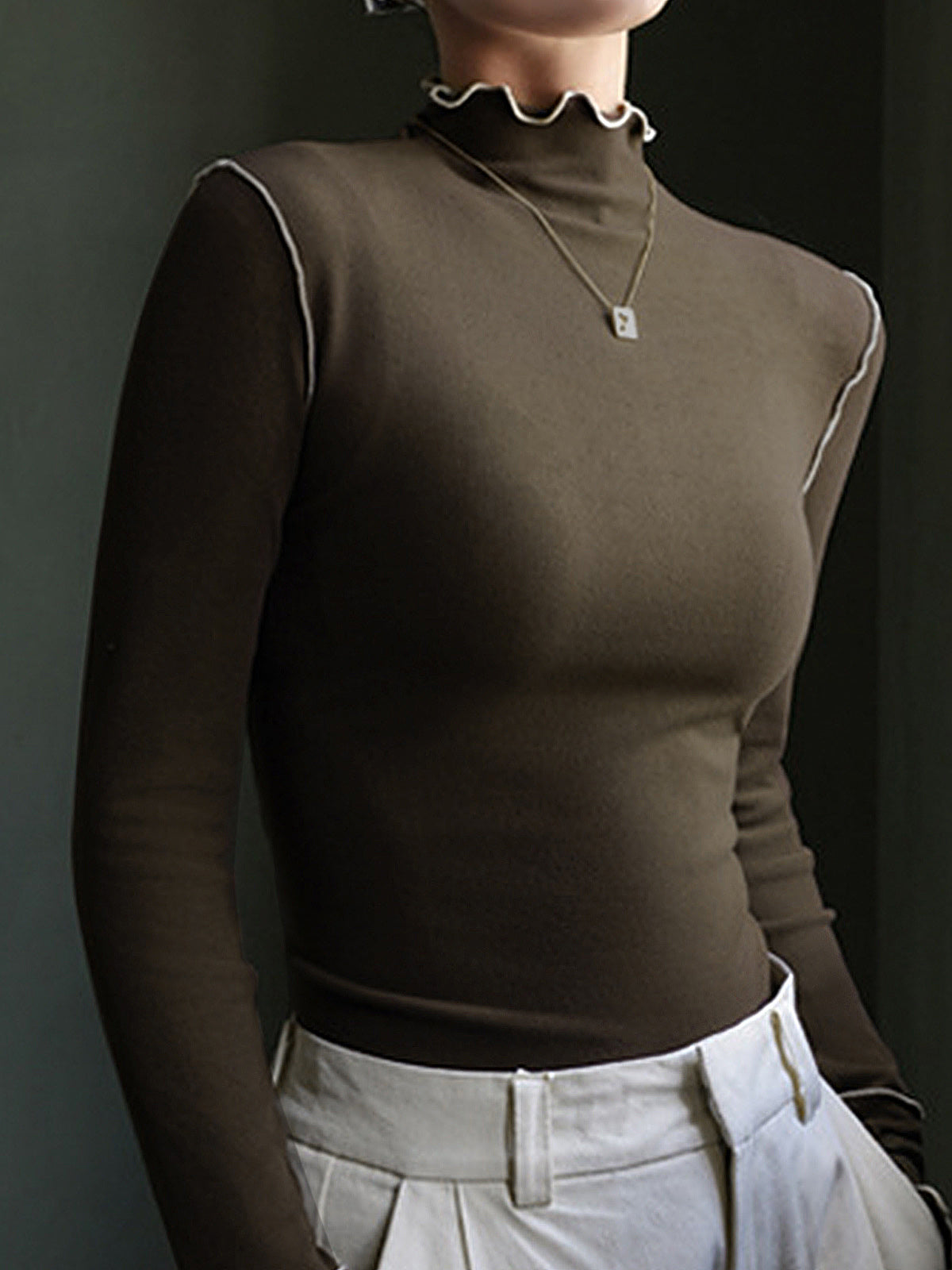 Slim-Fit-T-Shirt aus Jersey mit Wellenbesatz