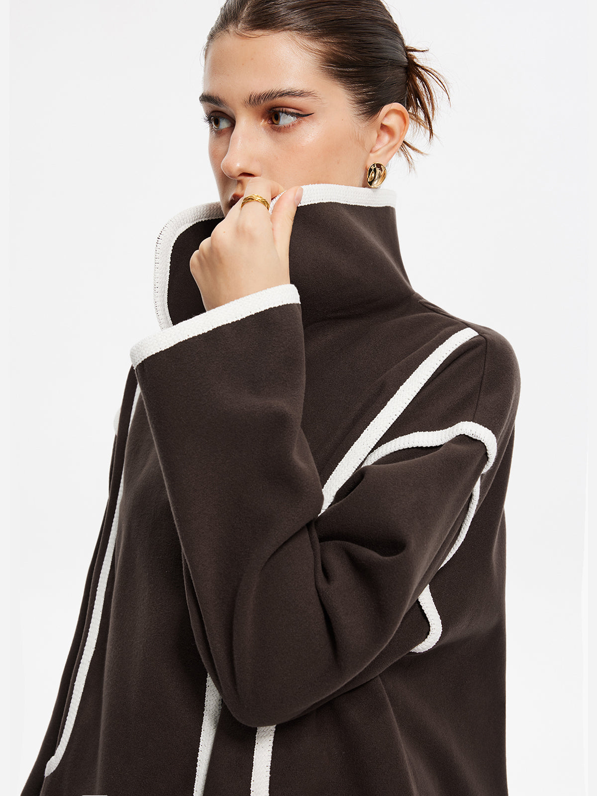 Manteau long à poitrine contrastée 