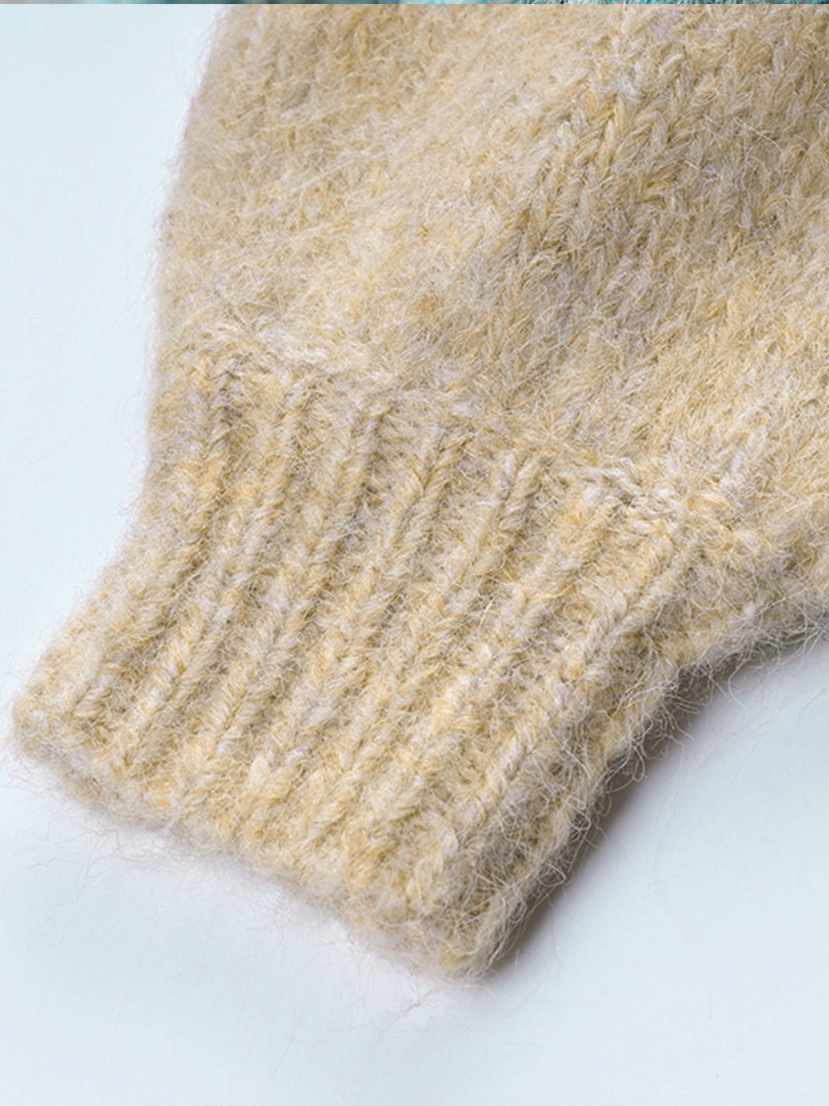 Gilet fleuri au crochet à blocs de couleur 