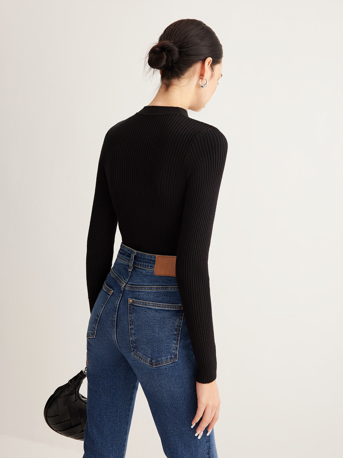 Haut en maille polyvalent à décor métallique 