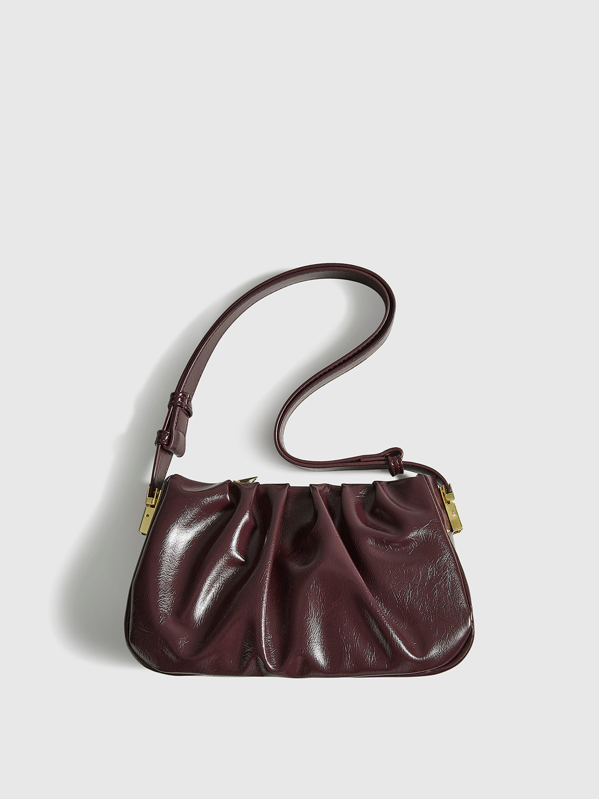 Retro-Schultertasche mit Falten