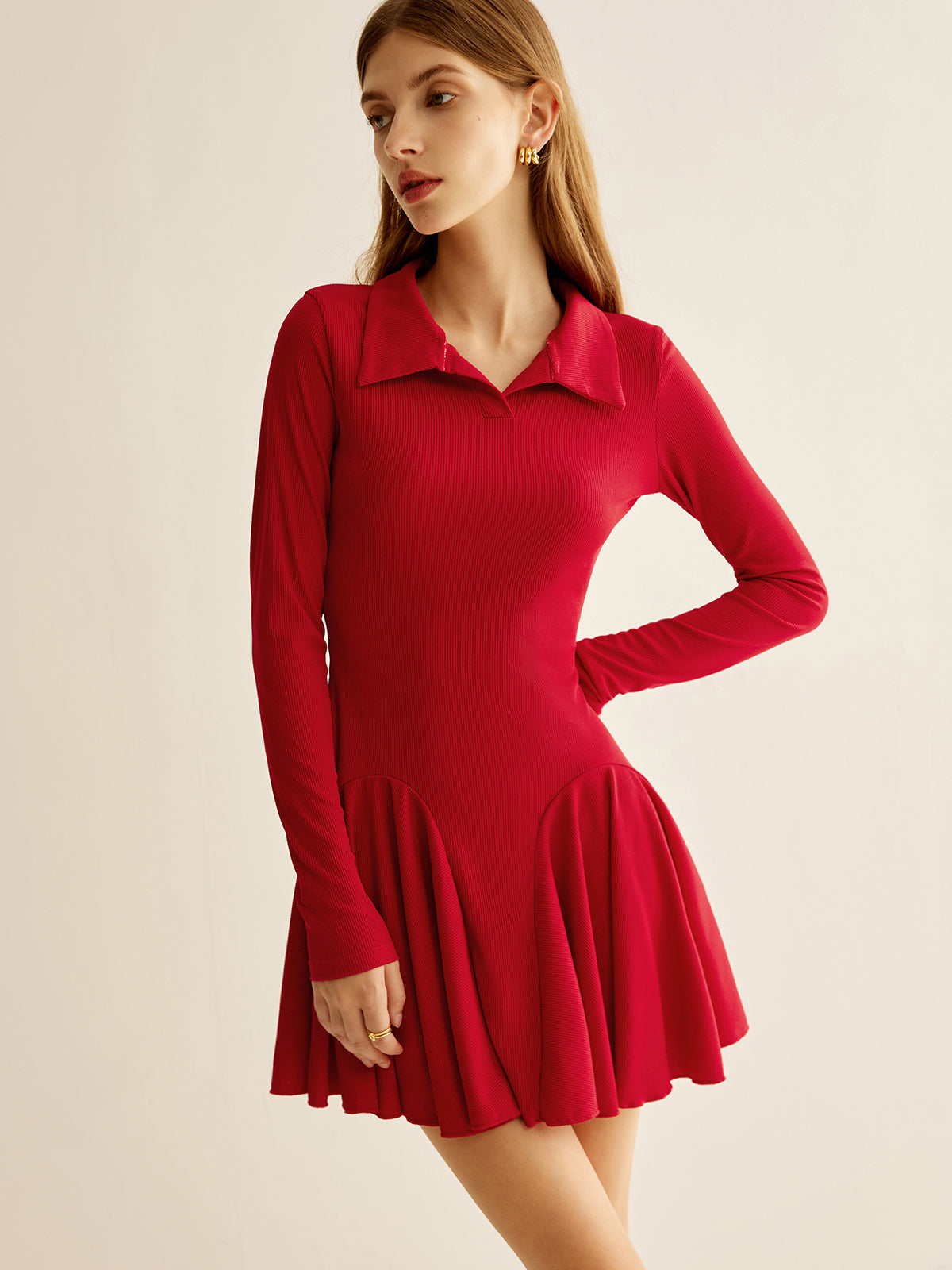 Kleid mit plissiertem Rippeneinsatz 