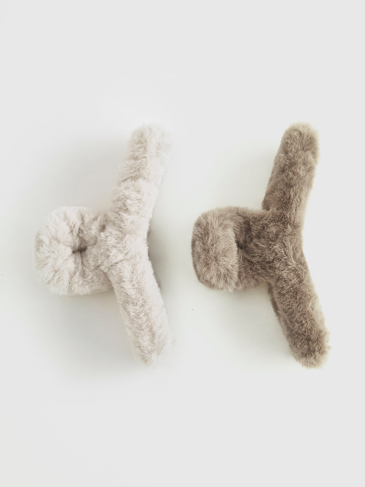 Flauschige Haarkralle 