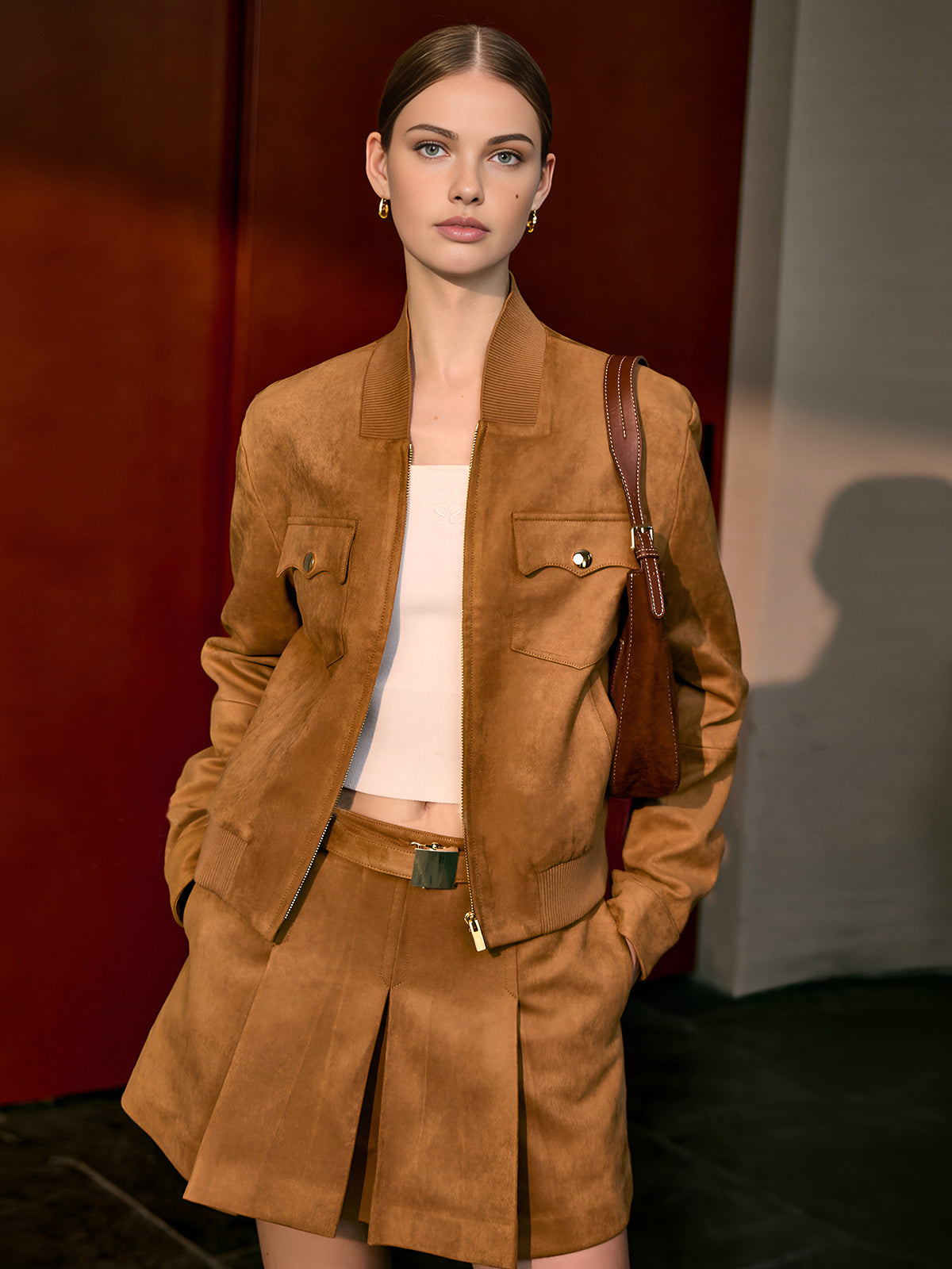 Rock in Wildlederoptik mit Falten und Taschen, inklusive Gürtel 