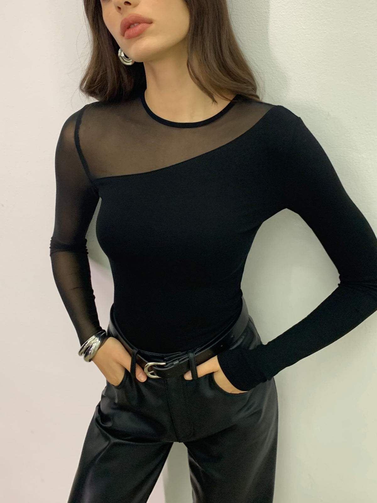 Haut en jersey à empiècements asymétriques transparents 