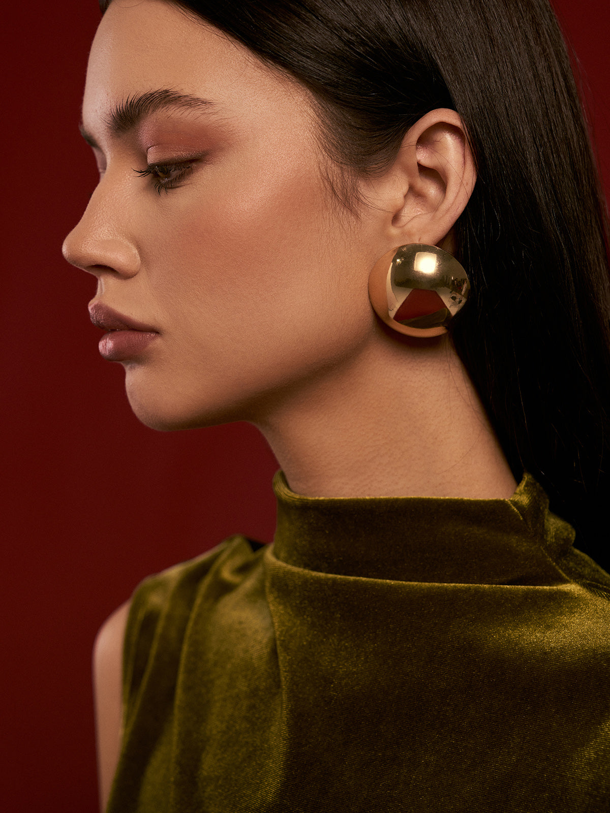 Boucles d'oreilles puces demi-boule brillantes 