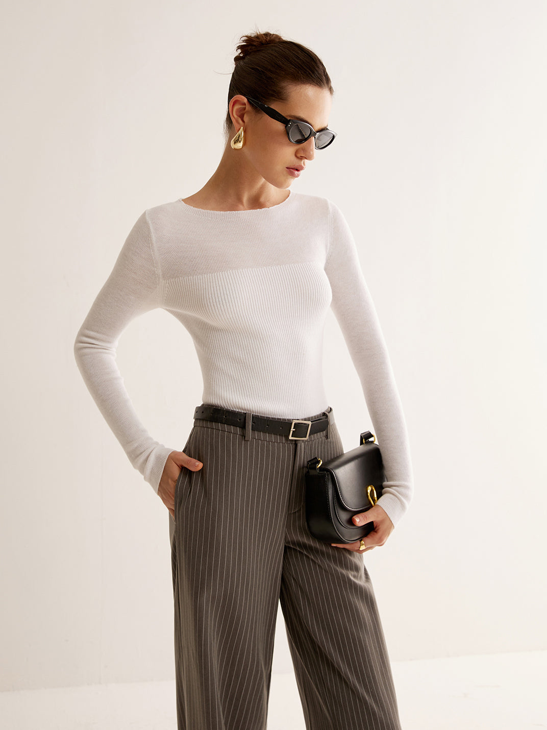 Pull slim à empiècements en laine mélangée