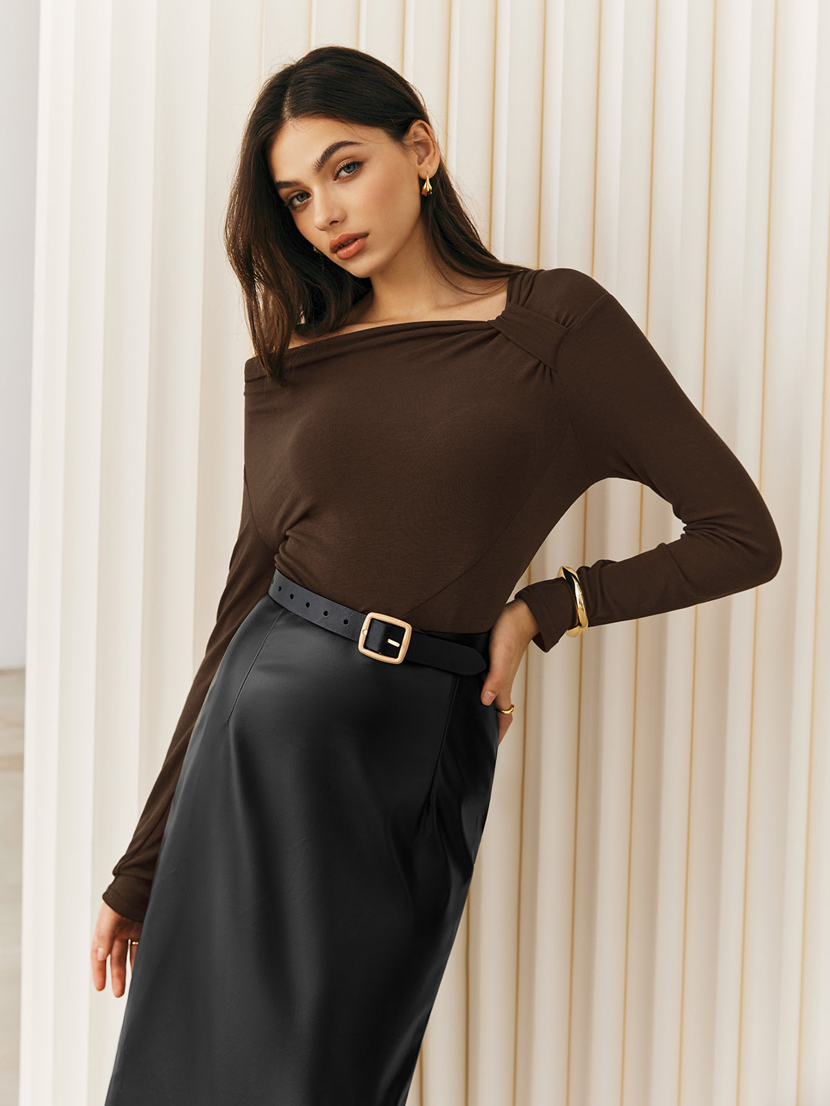 Haut en jersey à épaules dénudées et nœud 