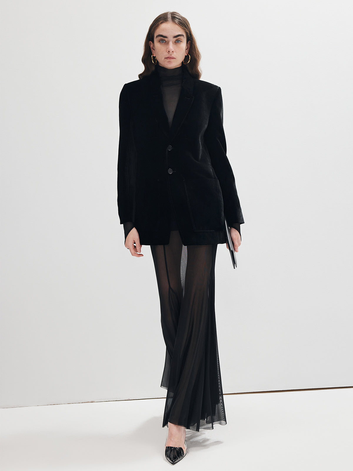 Dünnes, durchsichtiges T-Shirt mit Stehkragen aus Mesh 