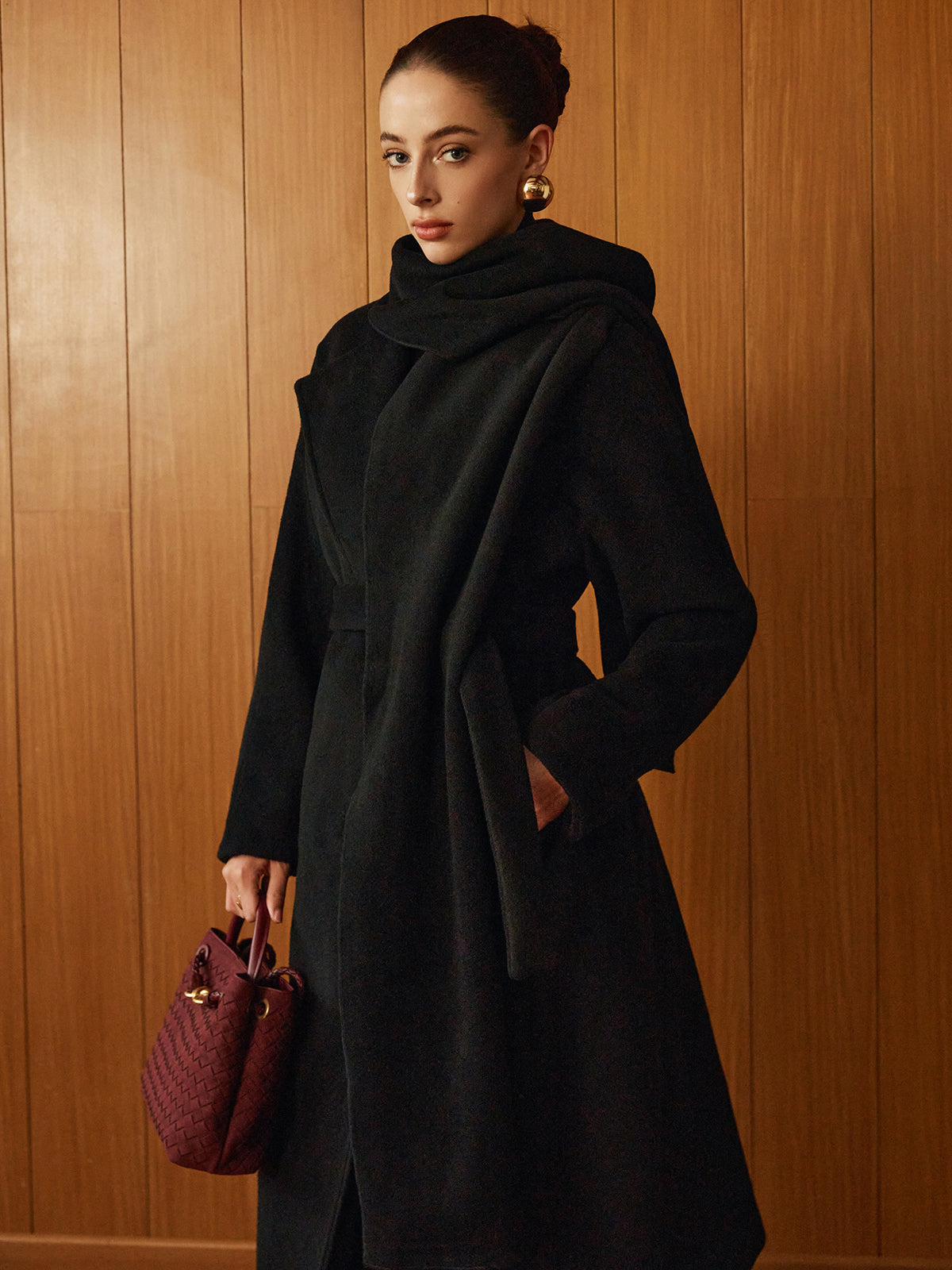 Manteau chaud polyvalent à ceinture et écharpe assortie 