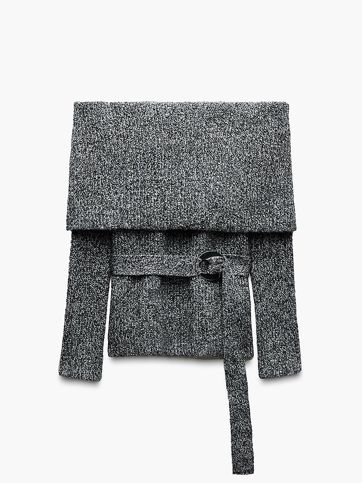 Pull à épaules dénudées et ceinture 