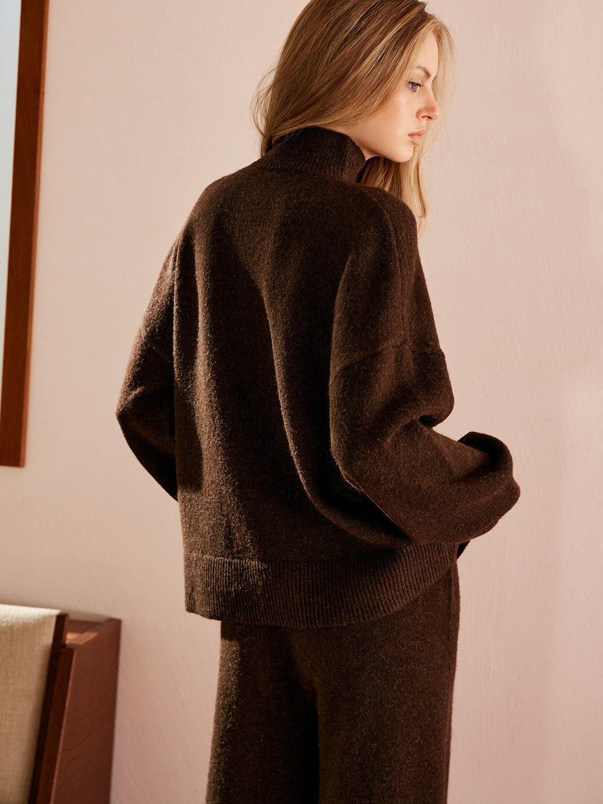 Pull basique à col montant 