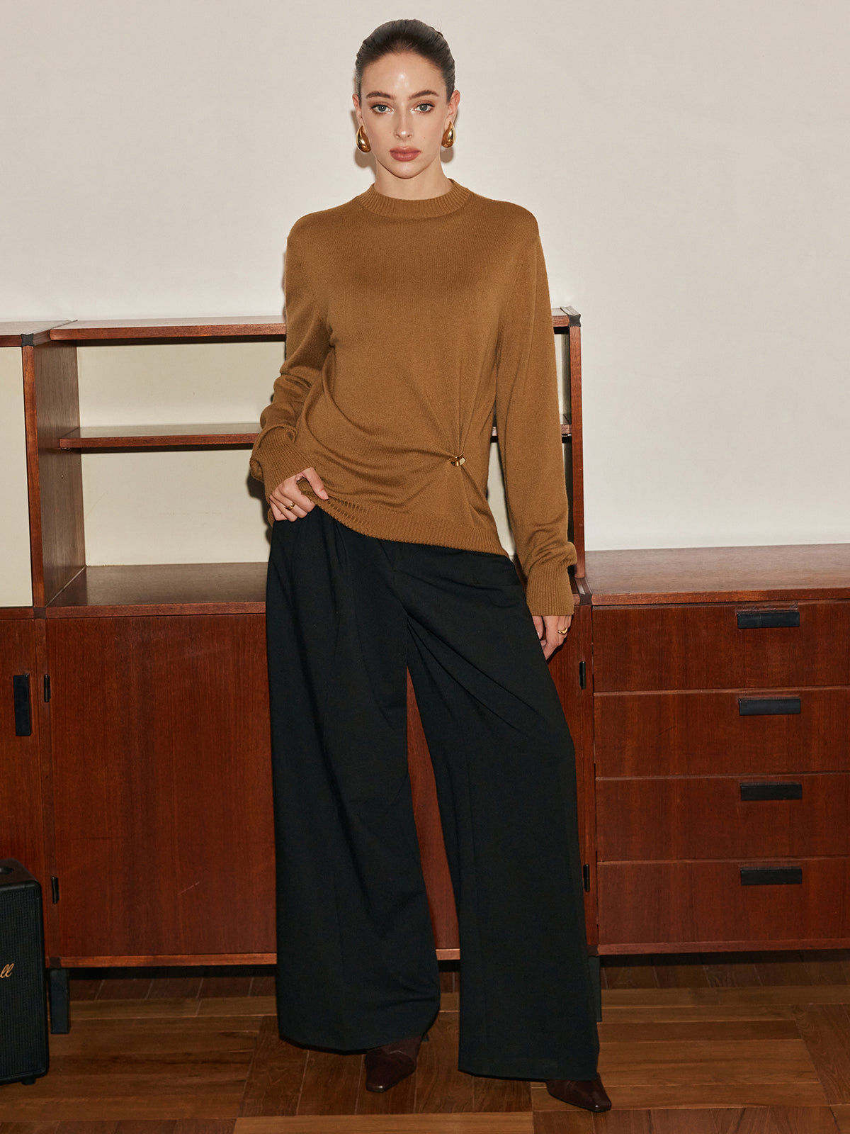 Pull en laine mélangée à nœuds métalliques 