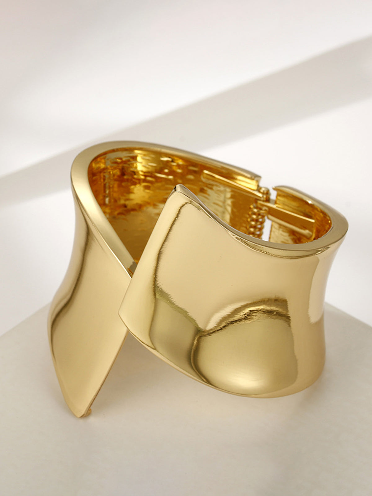 Bracelet tunnel asymétrique brillant 