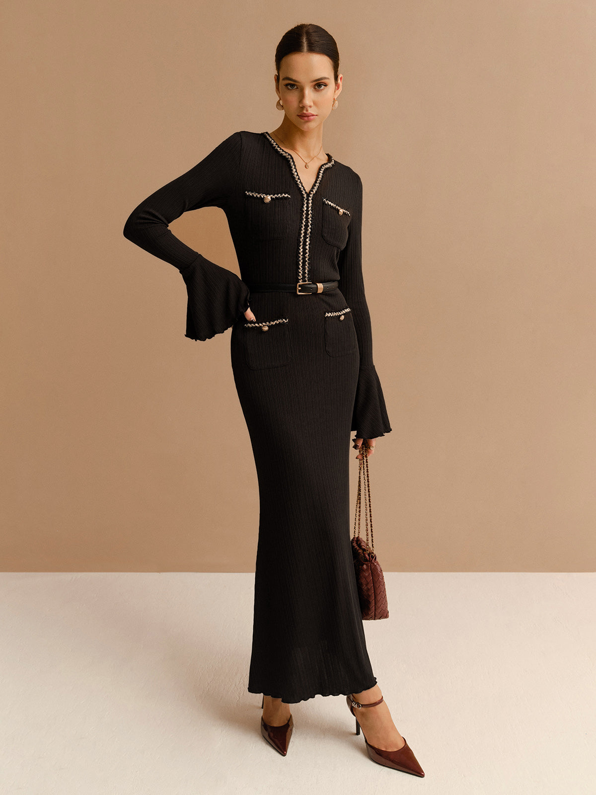 Robe cintrée élégante à volants et bordure contrastée, sans ceinture 