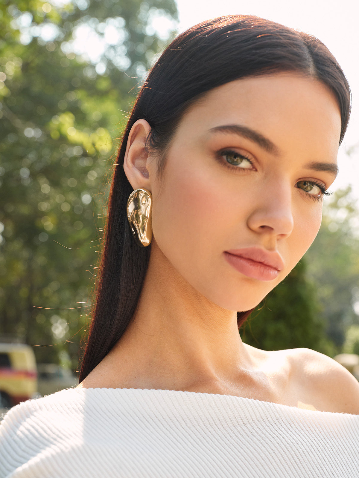 Boucles d'oreilles clous asymétriques épaisses