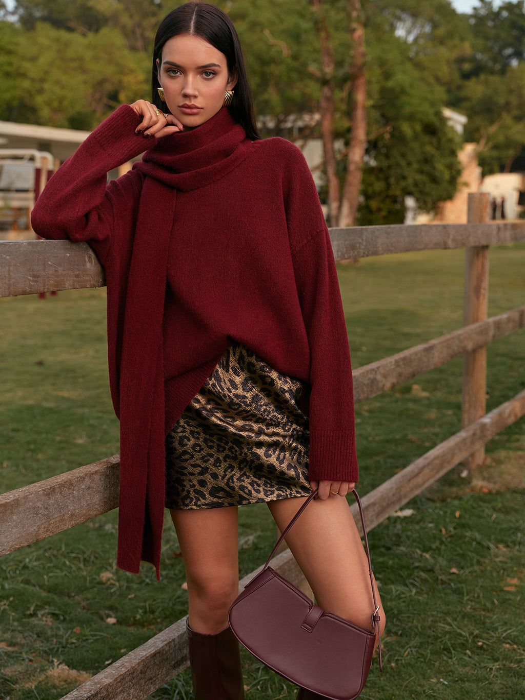 Pull uni avec écharpe assortie