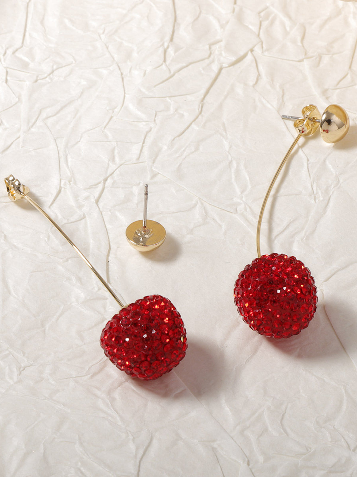 Boucles d'oreilles cerise en strass 